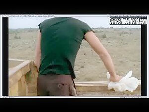 Jane Birkin Flasing , Butt in Je t'aime moi non plus (1976) 18