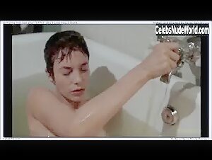 Jane Birkin Bathtub , boobs in Je t'aime moi non plus (1976) 11