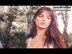Jane Birkin in Serieux comme le plaisir (1975) 10