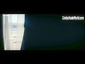 Jana Perez Kissing , boobs in Farina - Cocaine Coast (series) (2018) 2