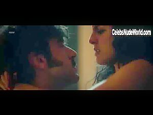 Jana Perez Sensual , Brunette in Farina - Cocaine Coast (series) (2018) 19