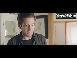 Jamie Gray Hyder in Better Days (2019) 15