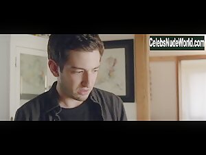 Jamie Gray Hyder in Better Days (2019) 19