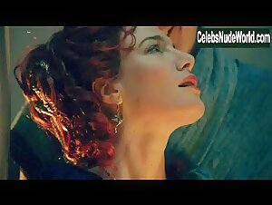 Jaime Murray in Spartacus: Gods of the Arena (series) (2011) 16