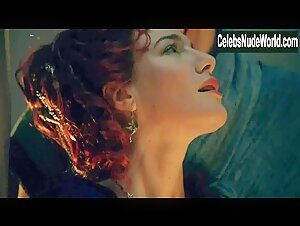 Jaime Murray in Spartacus: Gods of the Arena (series) (2011) 18