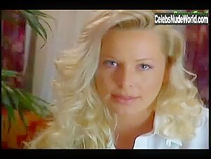 Jacy Andrews Shower , boobs in 7 Lives Xposed (series) (2001) 5