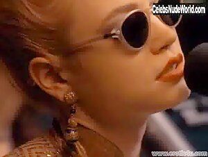 Jacqueline Lovell in Women of the Night (2001) 16