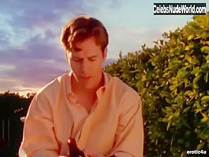 Jacqueline Lovell Hot Tub , Sensual in Key to Sex (1998) 4