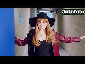 Jacqueline Byers in Roadies (series) (2016) 2