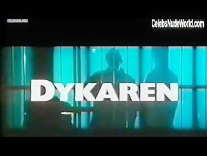 Izabella Scorupco in Dykaren (2000) 1