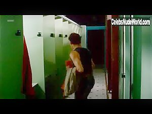 Isild Le Besco in Camping sauvage (2005) 13