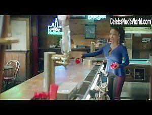 Isidora Goreshter Flasing , boobs in Shameless (series) (2011) 15