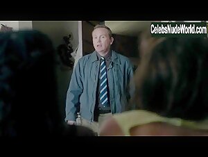 Isidora Goreshter Flasing , boobs in Shameless (series) (2011) 2