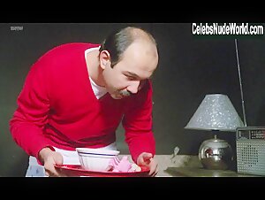 Isabelle Mergault in Pour cent briques t'as plus rien (1982) 4