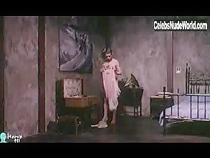 Isabelle Illiers Exposed , Vintage in Les fruits de la passion (1981) 10