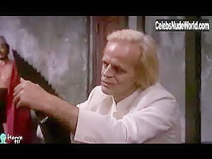 Isabelle Illiers Vinatage , Blowjob in Les fruits de la passion (1981) 1