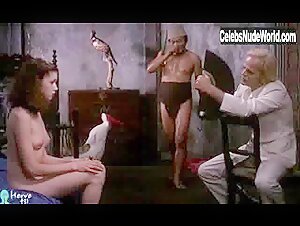 Isabelle Illiers Vinatage , Blowjob in Les fruits de la passion (1981) 9