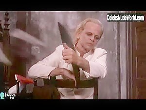 Isabelle Illiers Nipple , boobs in Les fruits de la passion (1981) 20