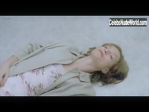 Isabelle Huppert in La pianiste (2001)