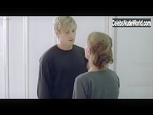 Isabelle Huppert in La pianiste (2001) 5