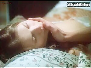 Isabelle Huppert in La storia vera della signora dalle camelie (1981) 17