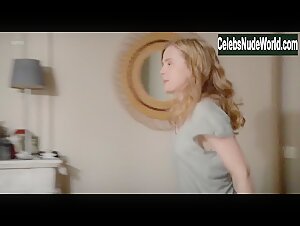 Isabelle Carre in Garde alternee (2017) 12