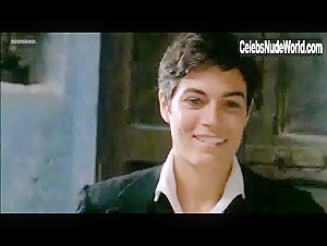 Isabella Ragonese in Viola di mare (2009) 1