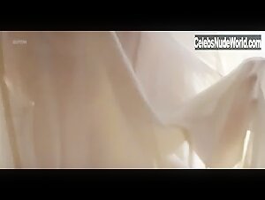 Isabella Ragonese in Il padre d'Italia (2017) 18