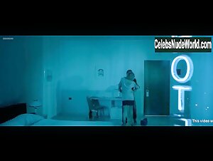 Isabella Ferrari in E la chiamano estate (2012) 11