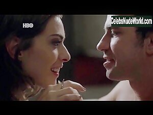 Isabel Wilker in O Negocio (series) (2013) 10