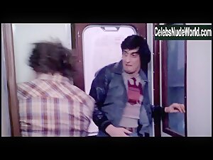 Irene Miracle in L'ultimo treno della notte (1975) 13