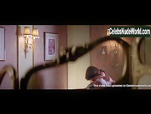 Irene Jacob boobs , Butt scene in Incognito (1997) 7