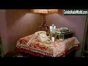 Ione Skye in Four Rooms (1995) 18