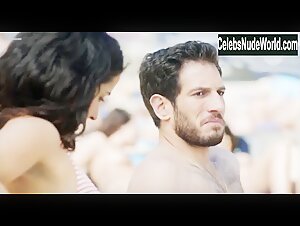 Inma Cuesta nude scene in Primos (2011) 19