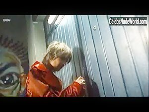 Ingrid Rubio in Mas que amor, frenesi (1996) 12