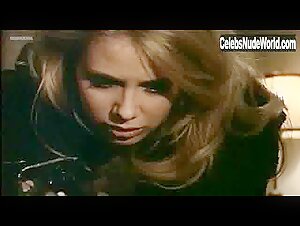 Inger Sundh Lesbian , boobs in Nagon att alska (1968) 4