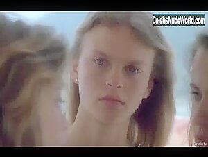 Inge Maria Granzow in Premiers desirs (1984) 17