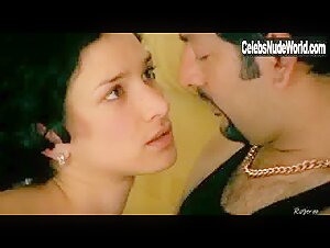 Indira Varma Flashing , boobs in The Canterbury Tales (series) (2003) 17