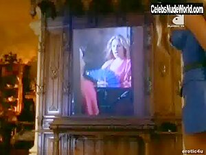 Inari Vachs boobs , Flashing in Sex Court: The Movie (2001) 8