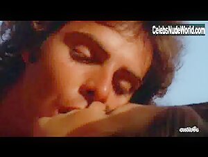 Jeane Manson Kissing , Couple in Young Nurses (1973) 4
