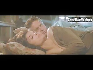 Jeanne Tripplehorn in Basic Instinct (1992) 13