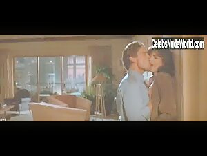 Jeanne Tripplehorn in Basic Instinct (1992) 2