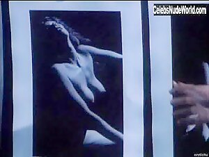 Jenna Bodnar in Huntress: Spirit of the Night (1995) 5