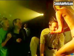 Jenna Jameson Gore , Blonde in Zombie Strippers! (2008) 4