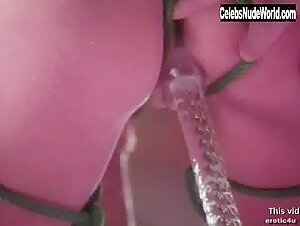 Jenna Jameson Fetish , boobs scene in Masseuse (2004) 11