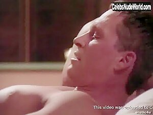 Jenna Jameson Blowjob , boobs scene in Masseuse (2004) 7