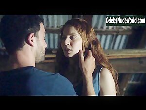 Jenna Thiam in Les Revenants (series) (2012) 13