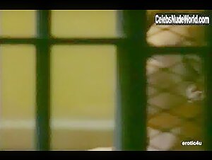 Jennifer Ciesar Kissing , boobs in Red Shoe Diaries (series) (1992) 16