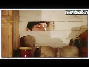 Jennifer Connelly in Once Upon a Time in America (1984) 13