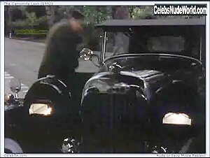 Jennifer Ehle Hot , Couple in Camomile Lawn (1992) 1